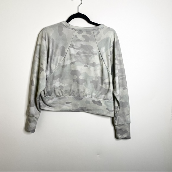 Nike Rebel Dri Fit Camo Pullover Boxy Sweatshirt - Picture 9 of 10